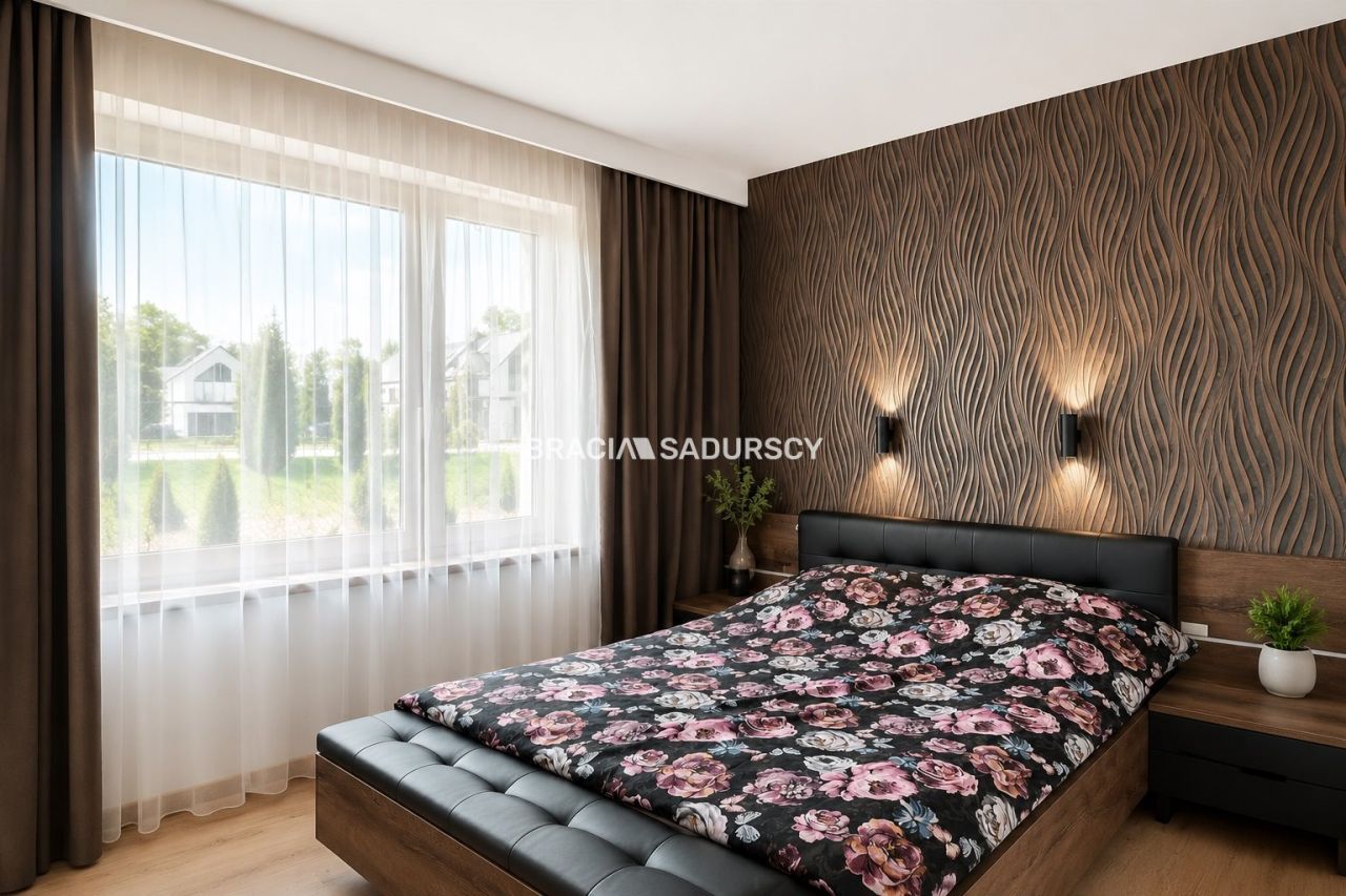 dom wolnostojący, 4 pokoje Kraków Nowa Huta. Zdjęcie 8