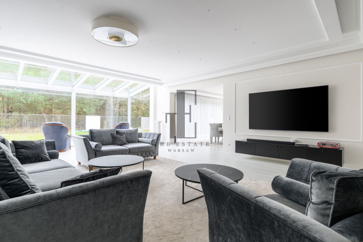 dom wolnostojący, 10 pokoi Famułki Brochowskie. Zdjęcie 12