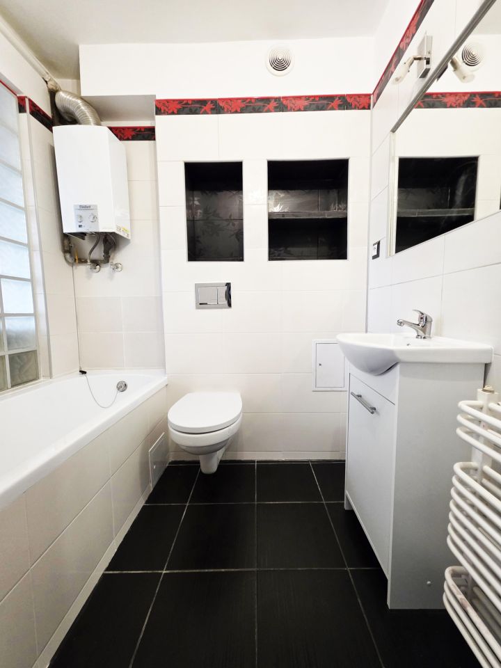 Mieszkanie 3-pokojowe Bytom Śródmieście, ul. Stanisława Witczaka. Zdjęcie 4