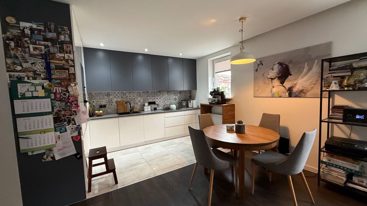 Mieszkanie 3-pokojowe Bełchatów. Zdjęcie 4