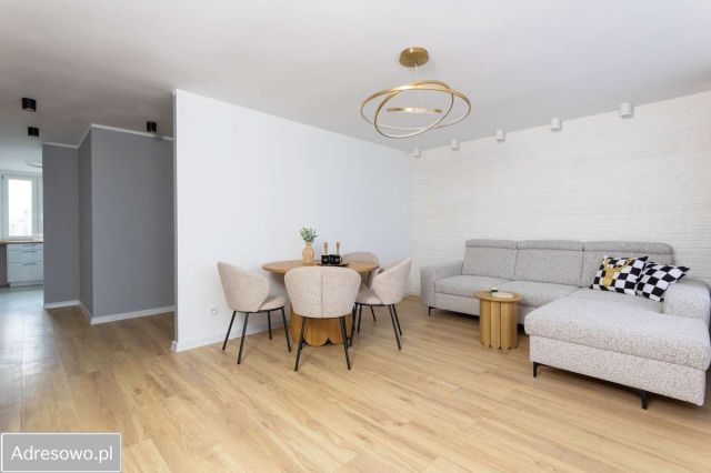 Mieszkanie 3-pokojowe Wrocław Muchobór Mały, ul. Szkocka. Zdjęcie 1