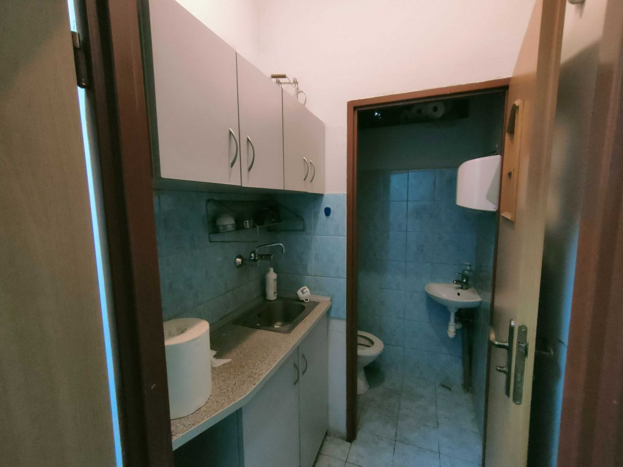 Biuro Nowy Sącz, ul. gen. Władysława Sikorskiego. Zdjęcie 4