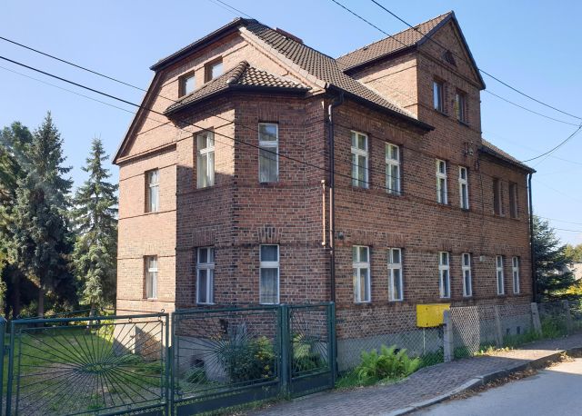 budynek wielorodzinny, 10 pokoi Imielin, ul. ks. Pawła Pośpiecha. Zdjęcie 2