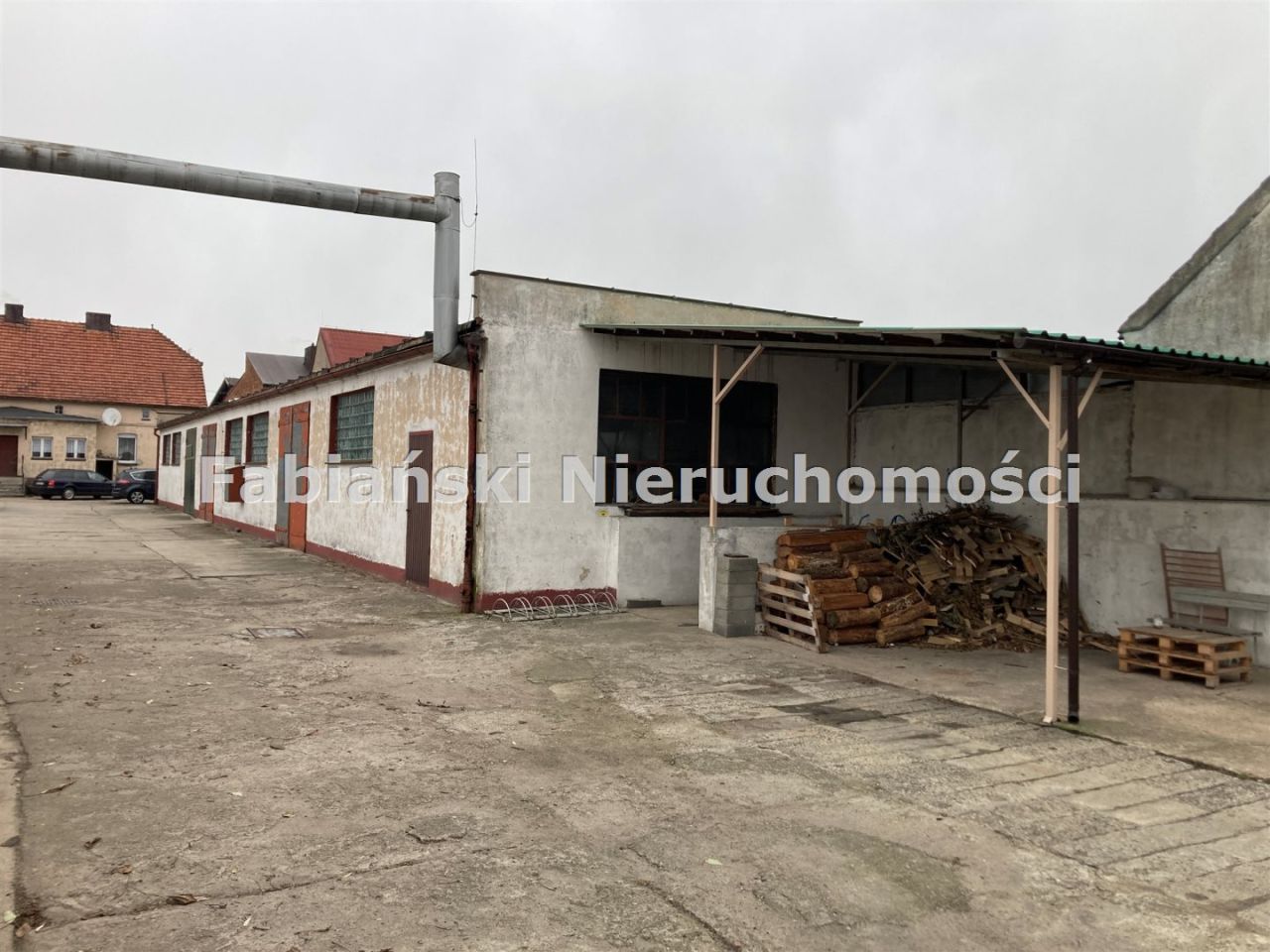 Hala/magazyn Lubiechowo. Zdjęcie 2