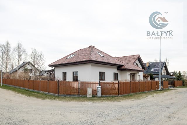 dom wolnostojący, 4 pokoje Bolszewo. Zdjęcie 9