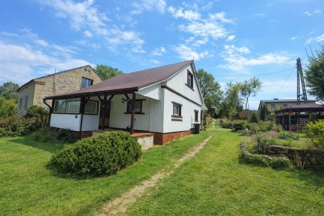 dom wolnostojący, 3 pokoje Jaroszów. Zdjęcie 1