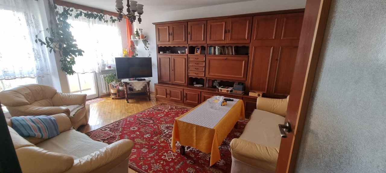 Mieszkanie 3-pokojowe Tychy Centrum, ul. Henryka Wieniawskiego. Zdjęcie 2