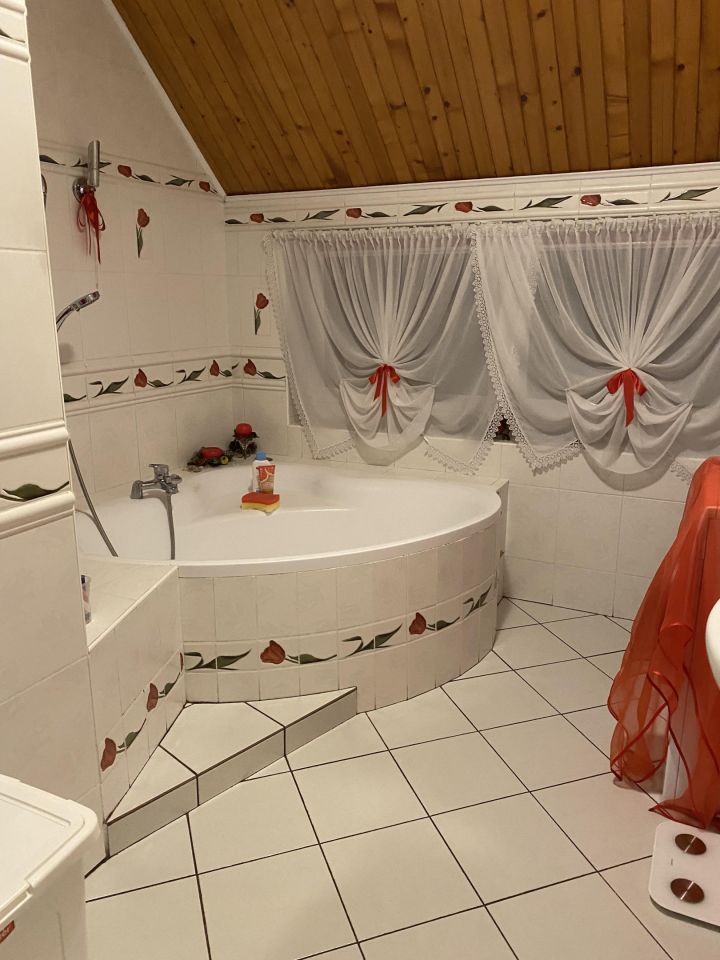 dom wolnostojący, 7 pokoi Szadów Pański. Zdjęcie 5