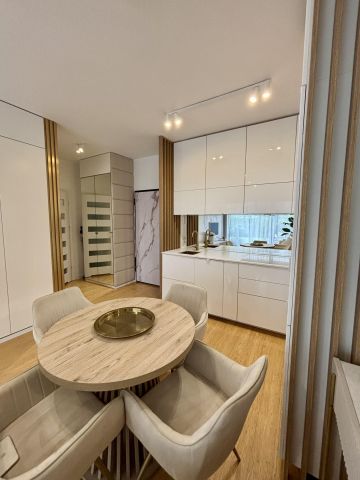 Mieszkanie 3-pokojowe Warszawa Mokotów, ul. J. R. R. Tolkiena. Zdjęcie 9