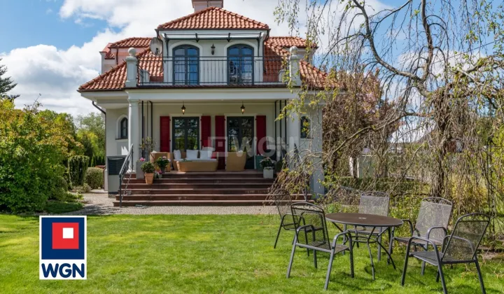 dom wolnostojący, 4 pokoje Piastowo, Piastowo