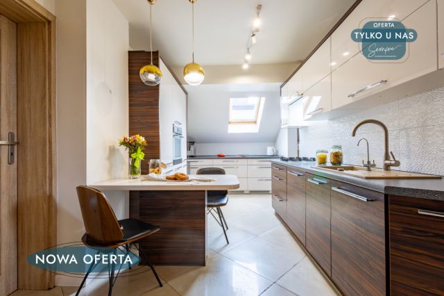 dom wolnostojący, 6 pokoi Brzeziny, ul. Różana. Zdjęcie 3