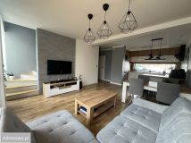 dom szeregowy, 4 pokoje Rączna. Zdjęcie 3