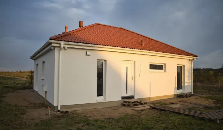 dom wolnostojący, 3 pokoje Klebark Mały