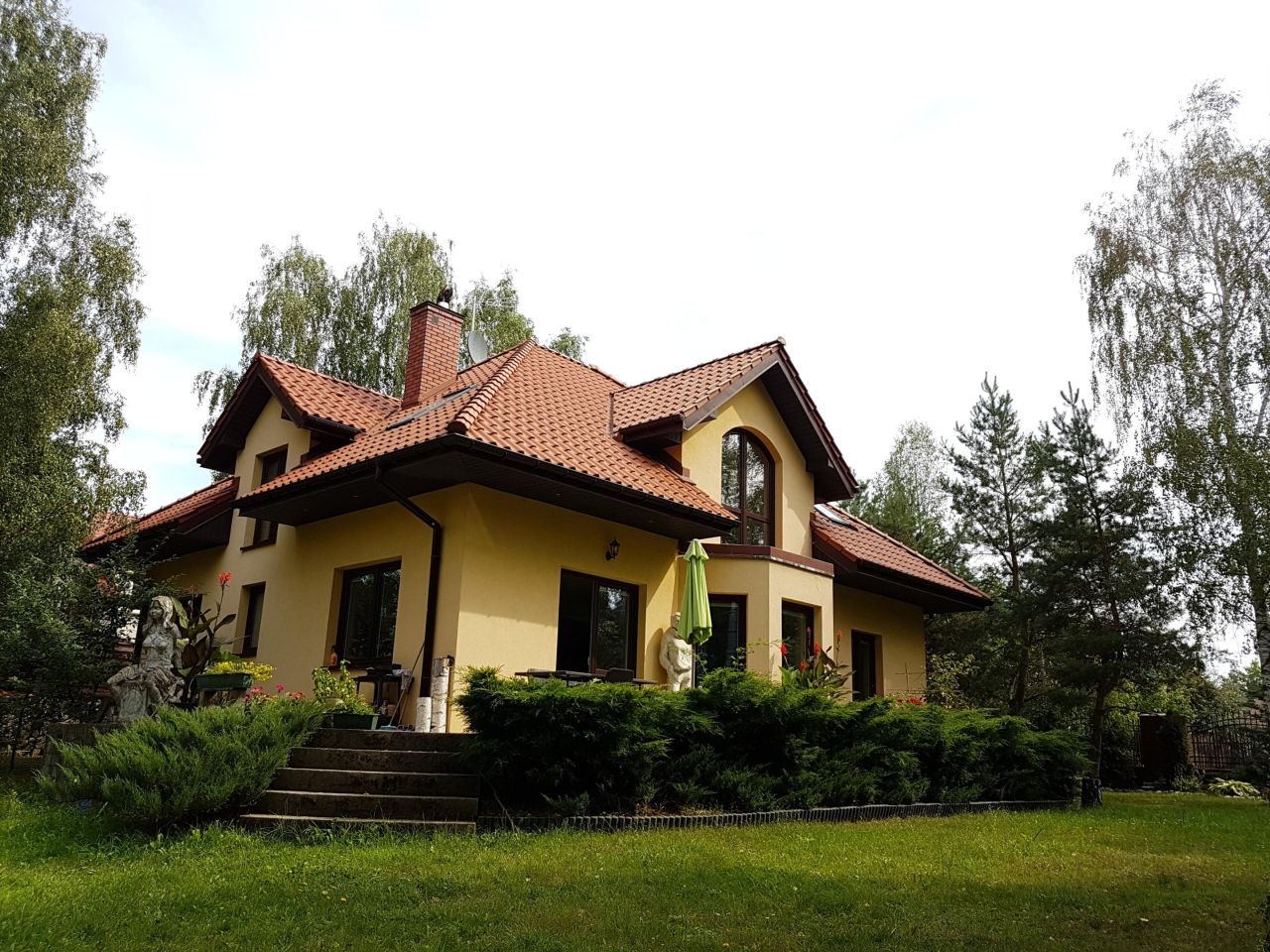 dom wolnostojący, 5 pokoi Łajski, ul. Choinowa