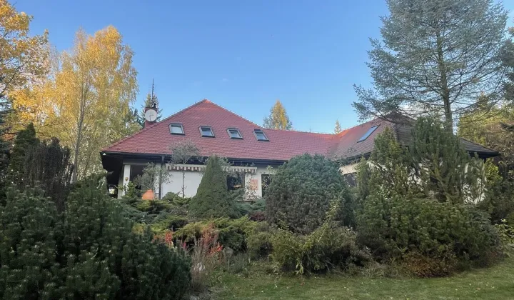 dom wolnostojący, 8 pokoi Puszczykowo