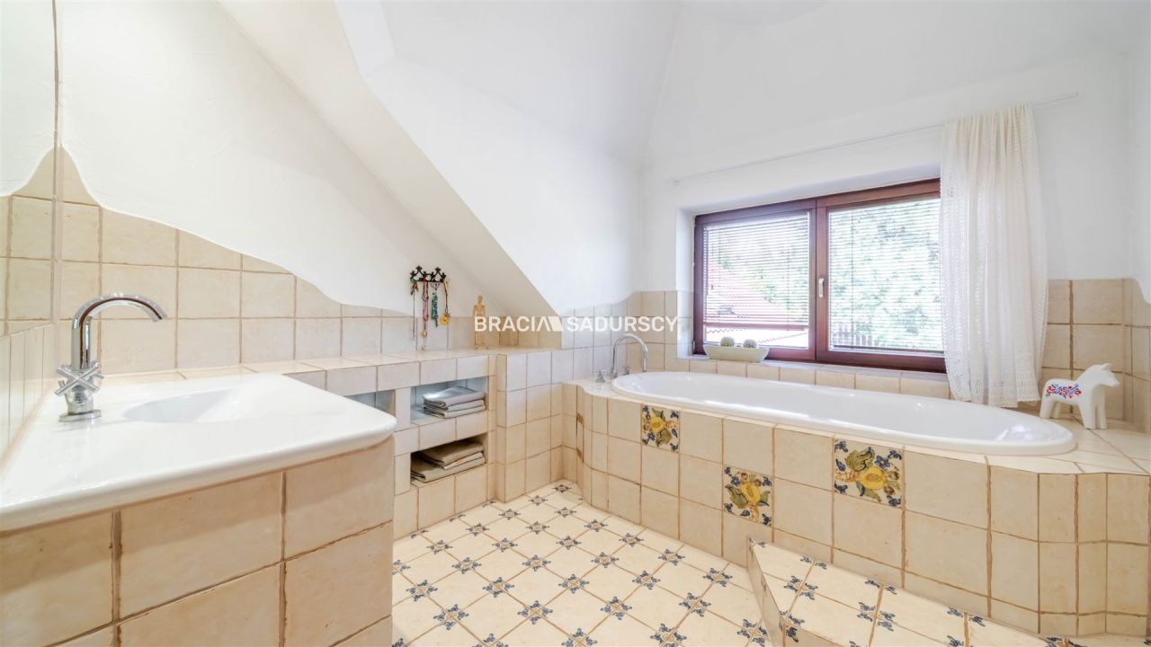 dom wolnostojący, 6 pokoi Mogilany. Zdjęcie 17