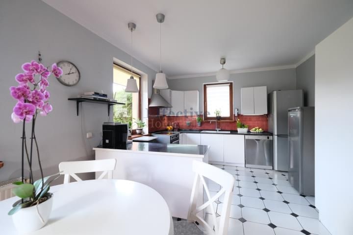 dom wolnostojący, 6 pokoi Środa Śląska, ul. gen. Władysława Sikorskiego. Zdjęcie 5