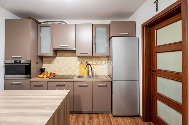 Mieszkanie 3-pokojowe Kraków Łagiewniki-Borek Fałęcki, ul. Aleksandra Fredry. Zdjęcie 3