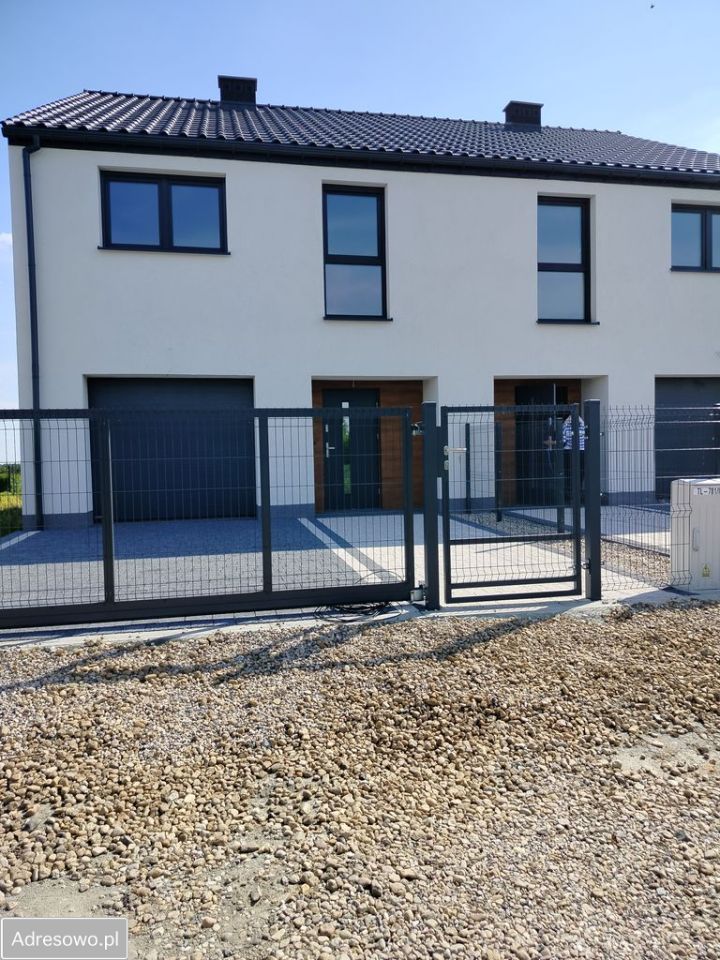 bliźniak, 5 pokoi Pęgów. Zdjęcie 2