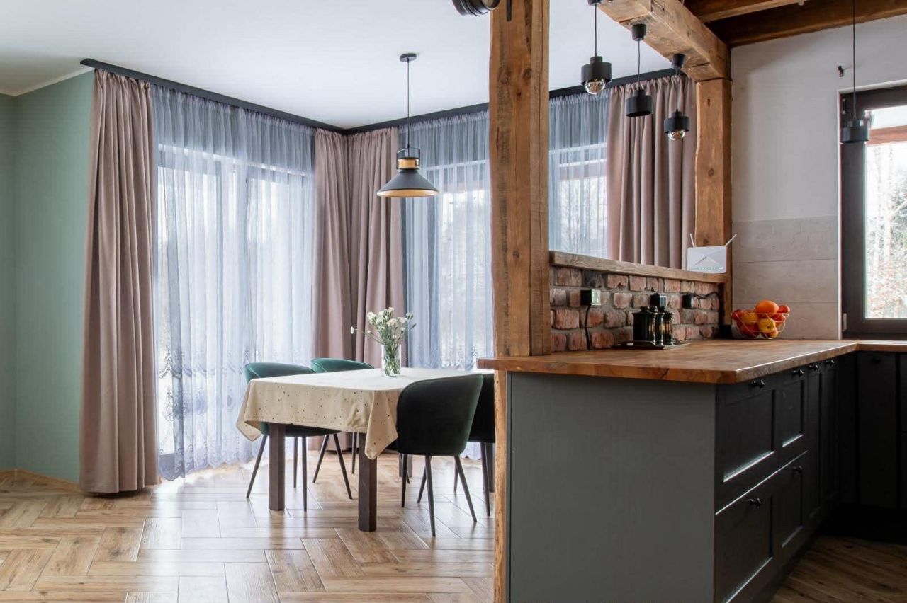 dom wolnostojący, 3 pokoje Budy Zaklasztorne. Zdjęcie 1