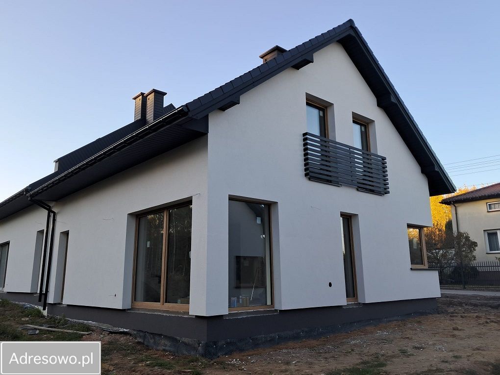 bliźniak, 4 pokoje Starachowice, ul. Jałowcowa. Zdjęcie 1