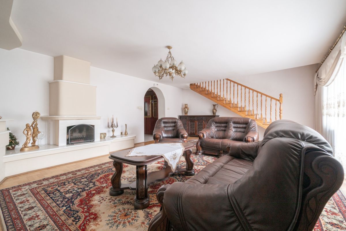 bliźniak, 7 pokoi Łódź Górna, ul. Osobliwa. Zdjęcie 1