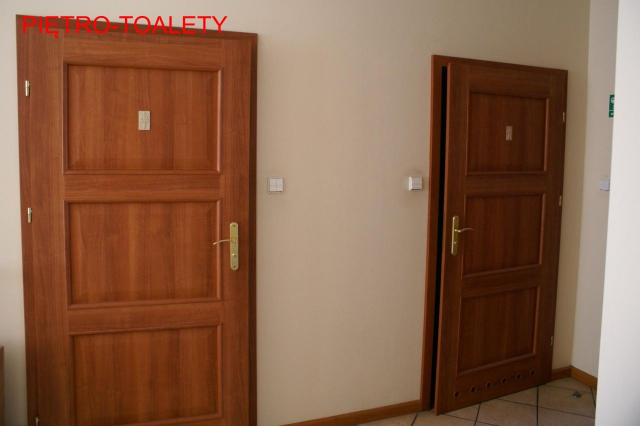 Hala/magazyn Łódź Widzew, al. marsz. Józefa Piłsudskiego. Zdjęcie 9