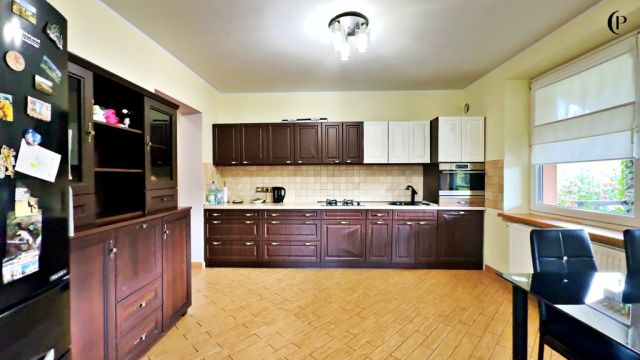 dom wolnostojący, 6 pokoi Rzozów. Zdjęcie 4