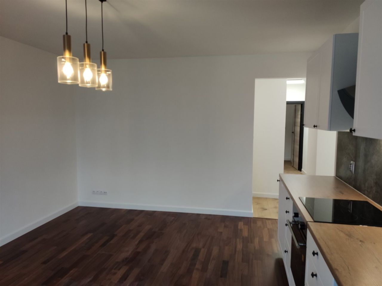 Mieszkanie 4-pokojowe Świebodzice, ul. Kolejowa. Zdjęcie 2