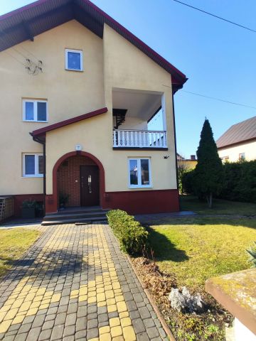 dom wolnostojący, 5 pokoi Ciechanowiec, ul. Lipowa. Zdjęcie 1