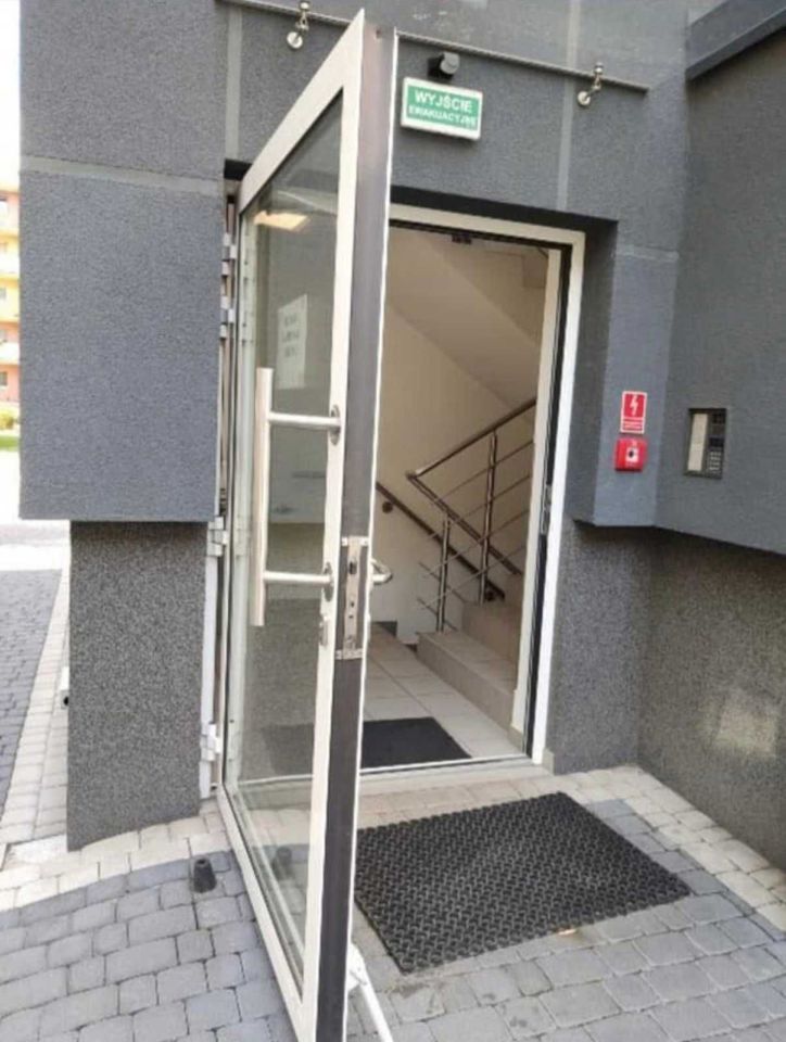 Biuro Leszno Centrum, ul. Niepodległości. Zdjęcie 4