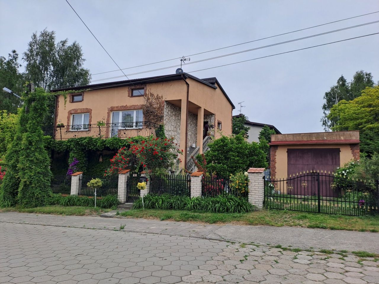 dom wolnostojący Zgierz. Zdjęcie 1
