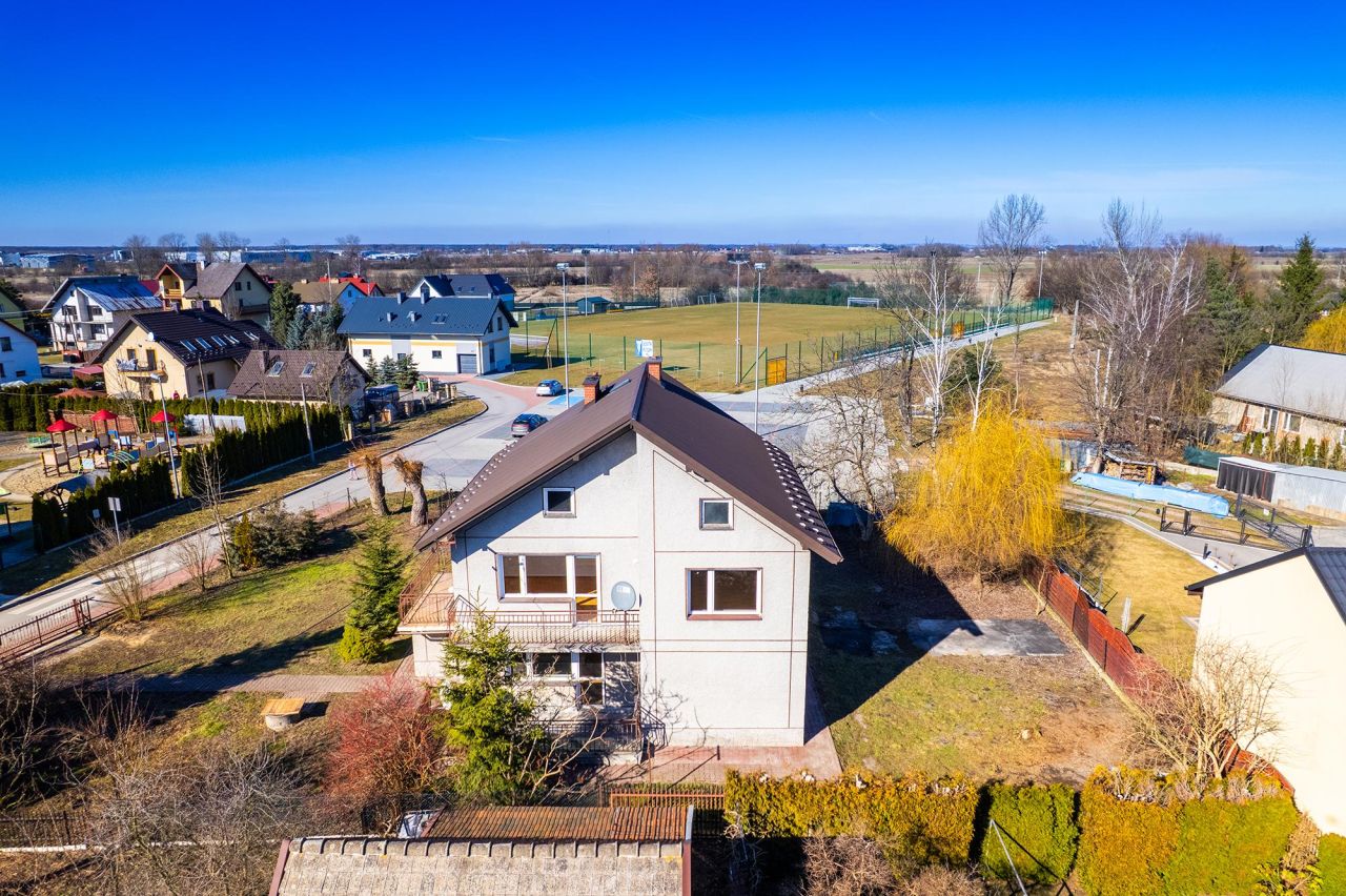 dom wolnostojący, 5 pokoi Krzeczów, ul. Świętego Floriana. Zdjęcie 2