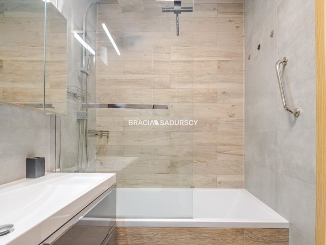 Mieszkanie 3-pokojowe Kraków Dębniki, ul. dr. Jana Piltza. Zdjęcie 18