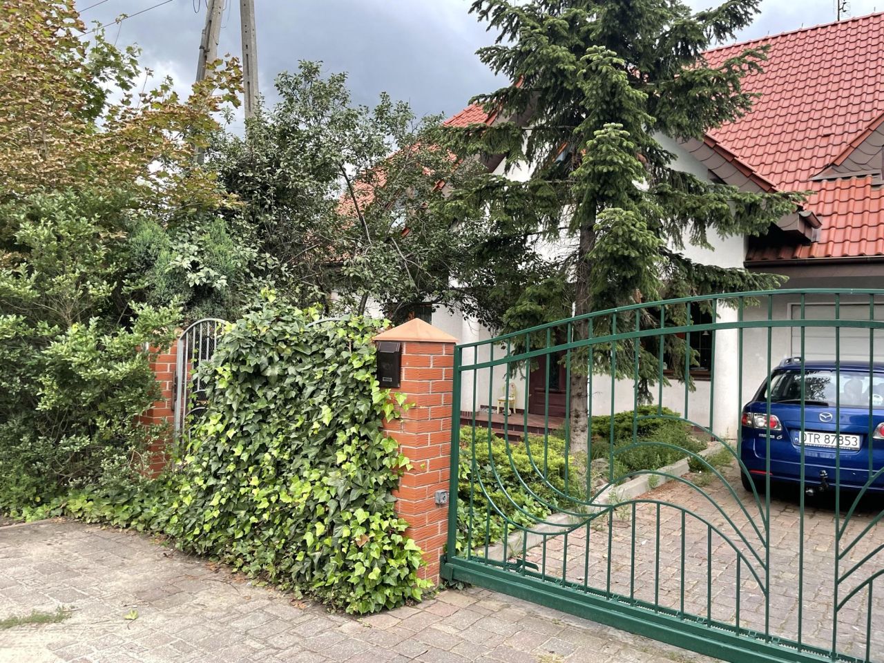 dom wolnostojący, 5 pokoi Wrocław Maślice, ul. Maślicka