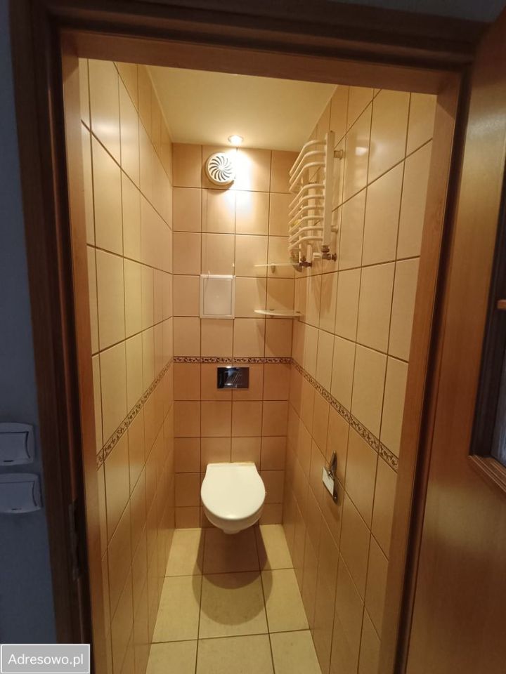 dom wolnostojący, 5 pokoi Godzikowice. Zdjęcie 13