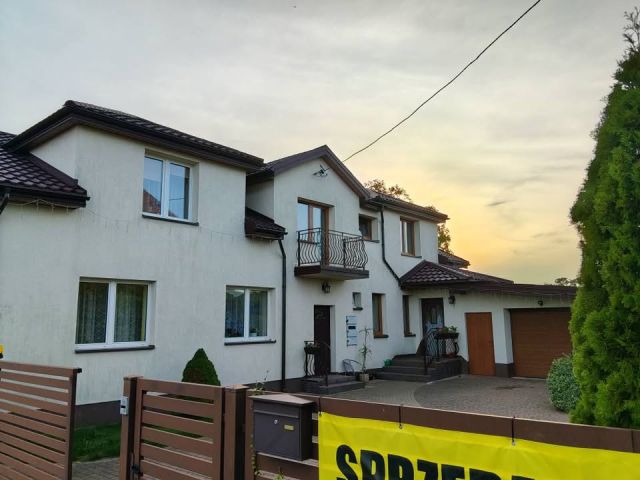 dom wolnostojący, 8 pokoi Sanniki, ul. Wincentego Witosa. Zdjęcie 1