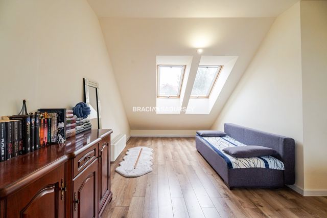 Mieszkanie 4-pokojowe Kraków Swoszowice, ul. Leona Petrażyckiego. Zdjęcie 25