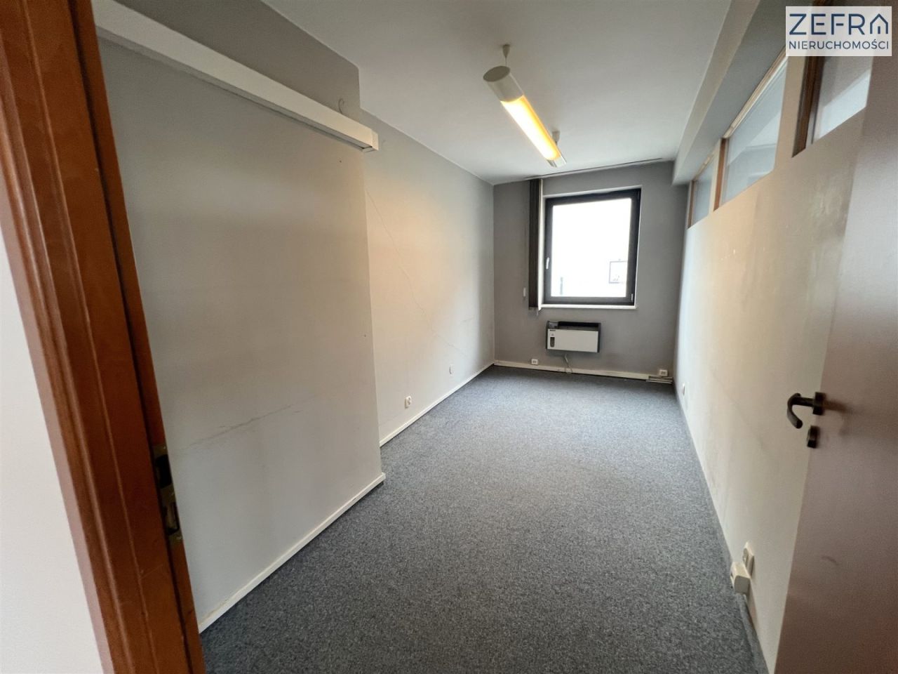 Biuro Kraków Prądnik Biały, ul. Henryka Pachońskiego. Zdjęcie 4