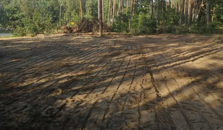 Działka rekreacyjna Mężenin