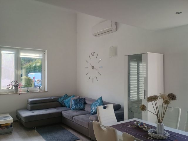 dom wolnostojący, 6 pokoi Kębliny. Zdjęcie 4