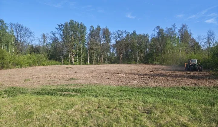 Działka budowlana Grabiny