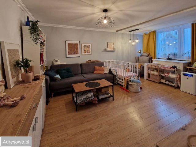 Mieszkanie 2-pokojowe Łódź Dąbrowa, ul. Juliusza Kossaka. Zdjęcie 1