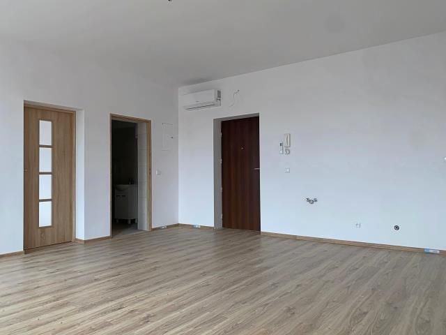 Mieszkanie 2-pokojowe Piekary Śląskie Centrum, ul. Prymasa Stefana Wyszyńskiego. Zdjęcie 2