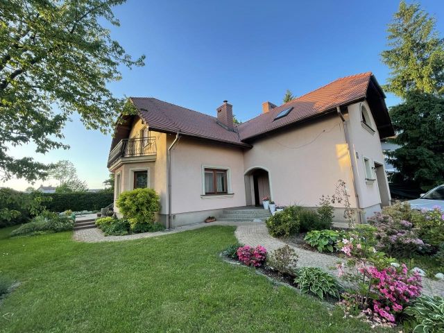 dom wolnostojący, 5 pokoi Bielsko-Biała Leszczyny, ul. Bolesława Prusa. Zdjęcie 1