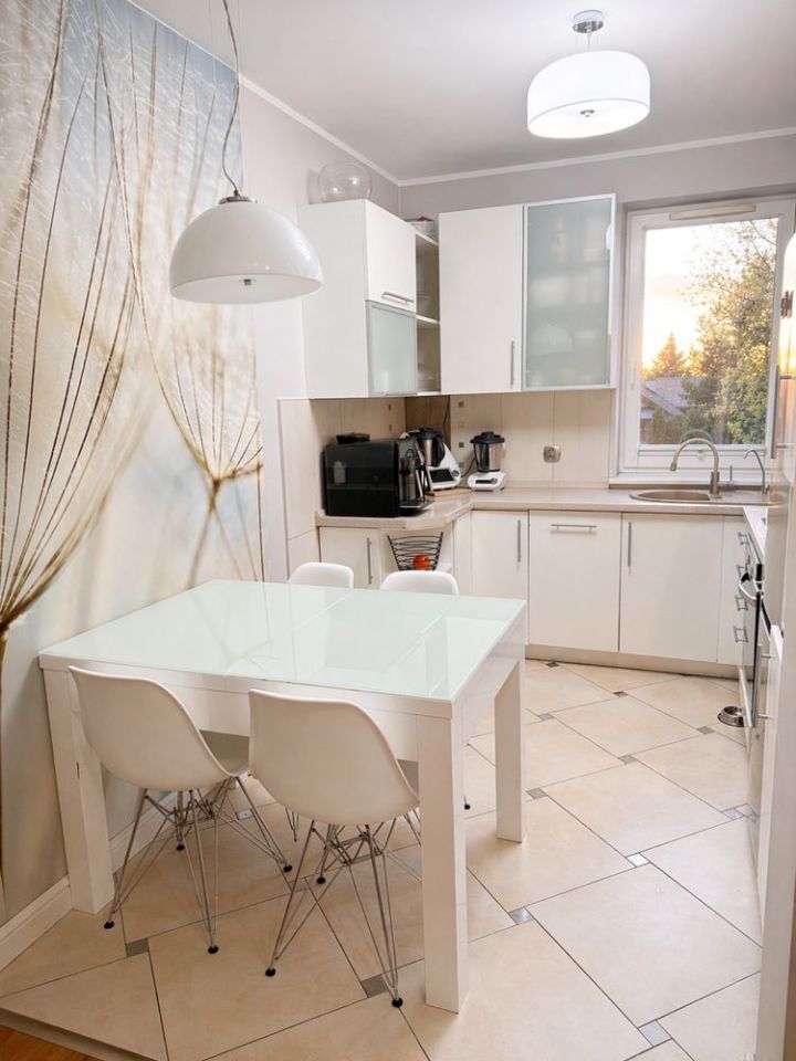 Mieszkanie 4-pokojowe Marki. Zdjęcie 3