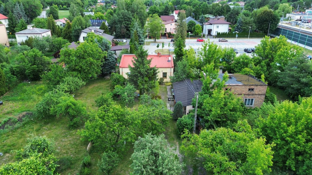 dom wolnostojący, 2 pokoje Chylice-Kolonia, ul. Pomorska. Zdjęcie 11
