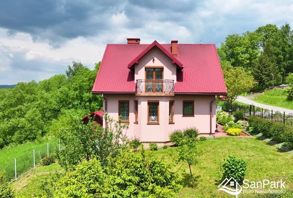 dom wolnostojący, 5 pokoi Lesko. Zdjęcie 3