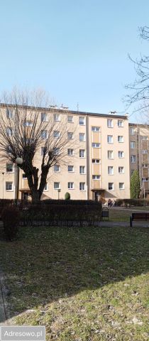 Mieszkanie 3-pokojowe Żary, ul. Karola Kurpińskiego. Zdjęcie 1