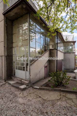 dom wolnostojący, 8 pokoi Pabianice, ul. Karniszewicka. Zdjęcie 21